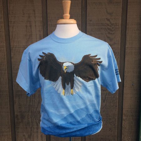 Eagle with outspread wings tee