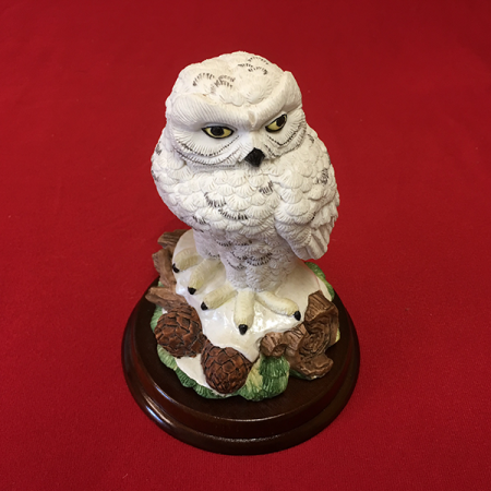 mi-240 Snowy Owl Statue